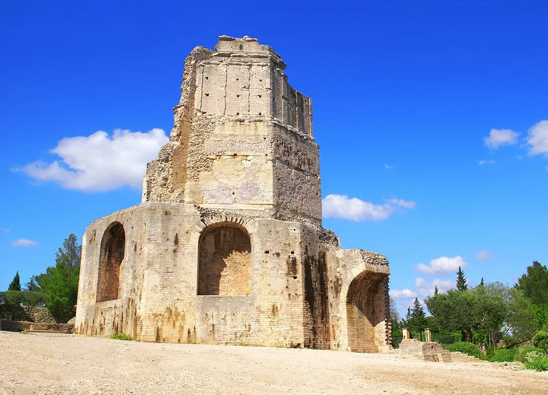 Nimes